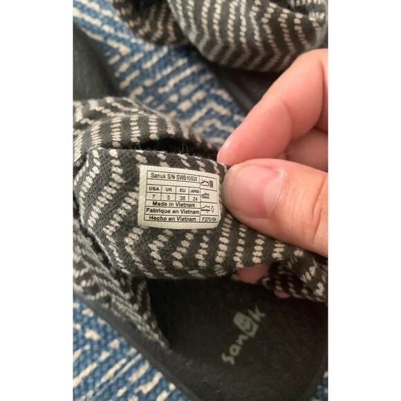 Sanuk sandals yoga size seven stripe line yoga sling - Picture 4 of 5